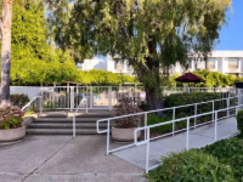 Studio 6 Belmont, CA  San Francisco - Redwood Hotels in Belmont