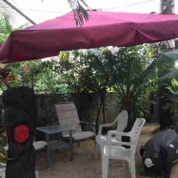 Travellers Motel Hotel Exterior