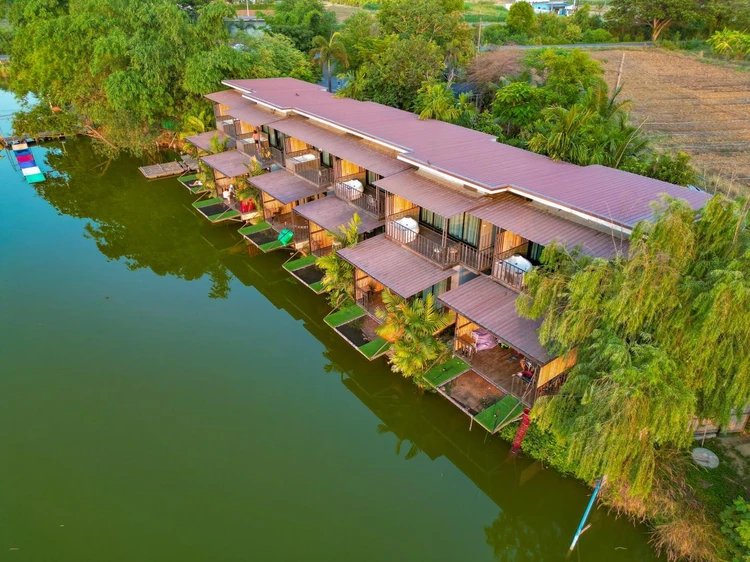 รูปภาพของคราม ฟาร์มสเตย์