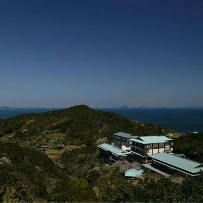 Hanashinsui Hotels near Shirahama Beach