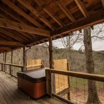 Evie's Mountain Castle 2 Bedroom Cabin by RedAwning