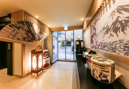 만월호텔 외관 야경