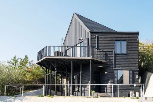 Goshikihama Villa