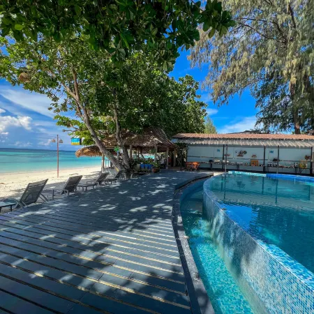 Dong Talay Lipe Beach Resort