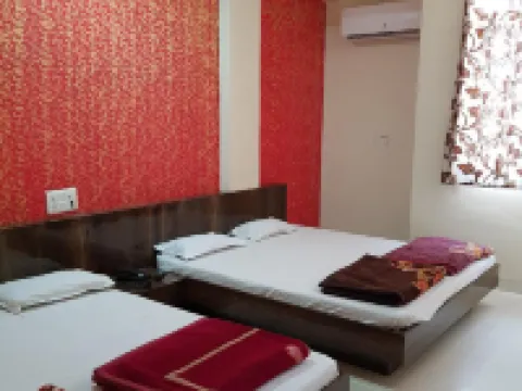 Hotel Shri Radhe Krishna Hotels in Omkareshwar