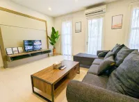 Lovina B/22 at the Home Southlink Hotels in Sekupang