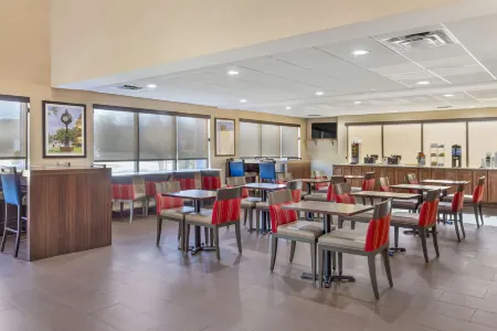 Comfort Suites Wilson - I - 95