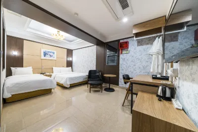 Central Tourist Hotel Hotel di Anyang