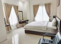 Khariz Hotel