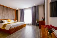 Mimosa Halong Hotel Hotels near Cung cá heo Hạ Long
