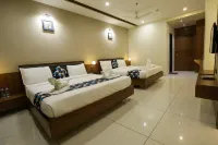 Gnine, Surat Hotels near StyleDarbaar