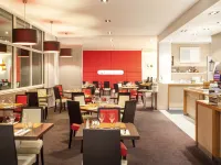 Novotel Nantes Centre Bord de Loire Hotel a Reze