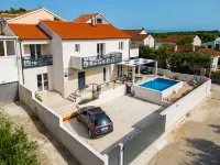 Villa Renesansa Hotels in Milna