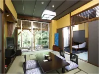 Yomoyama-Kan Hotels in Ojiya