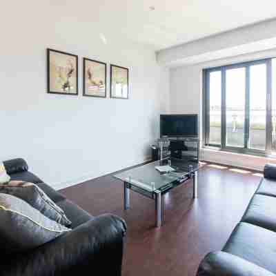 The Spires Serviced Apartments Glasgow Rooms
