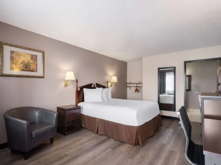 Travelodge by Wyndham Tucson AZ Отели рядом с достопримечательностью «Tucson Premium Outlets»