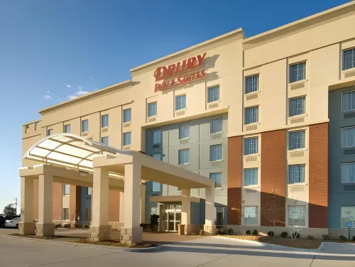 Drury Inn & Suites Sikeston فنادق في Miner
