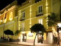 Palazzo Tritone & Abagnale