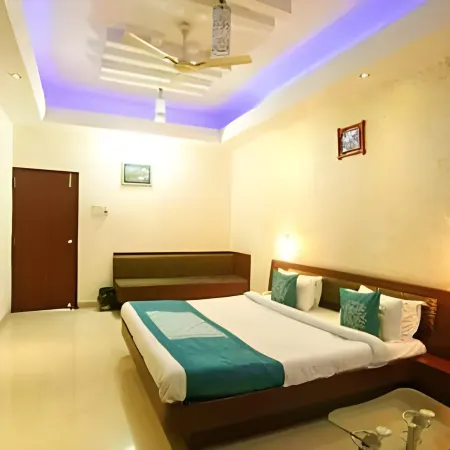 Hotel Sagar Castle Отели в г. Ратлам