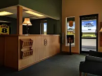 Super 8 by Wyndham Willmar