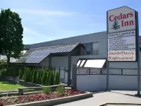 The Cedars Inn Hotel & Convention Centre Các khách sạn ở Bowen Island