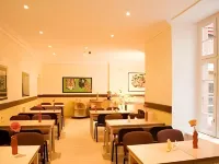 Erlanger Hof Hotels near COLONIA NOVA