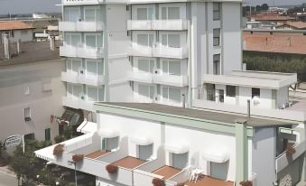 Hotel Splendid - Housity