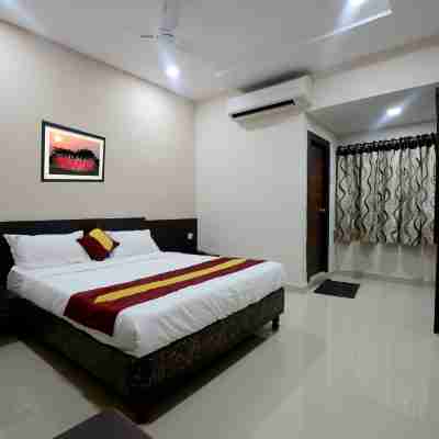 Dwaraka Inn Rooms
