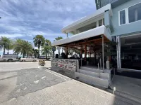 The Beach Front Resort, Pattaya Các khách sạn ở Pattaya Beach Road