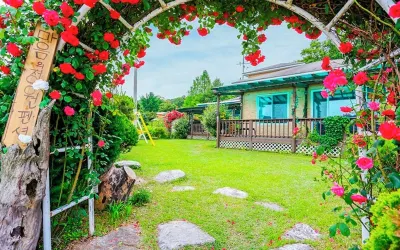 Ganghwado Maeumui Jeongwon Pension Отели рядом с достопримечательностью «Канхвадо»