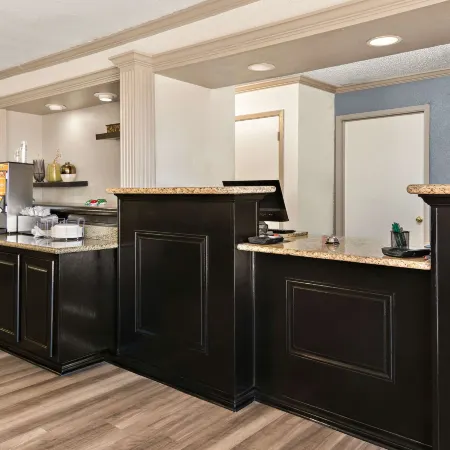 Quality Inn & Suites Отели в г. Вэзерфорд