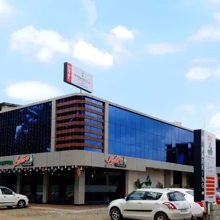 Paddyfield Inn Отели рядом с достопримечательностью «Остров Курува-Двип»