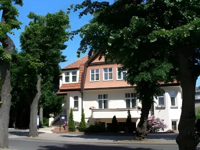 Villa Jedynak Hotels near Shopping Mall - CENTER