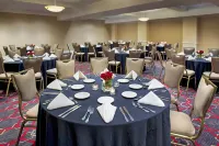 Best Western Premier Plainview-Long Island Hotel - parking