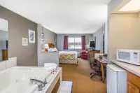 Baymont by Wyndham Piqua