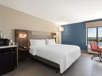 Holiday Inn Express & Suites TAMPA AIRPORT by IHG Hotels in de buurt van Tampa International Airport