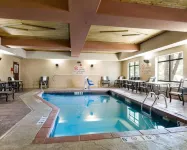 Comfort Suites Topeka Northwest - Pool