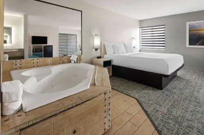 Baymont by Wyndham LaGrange Hotel dekat Bellevue