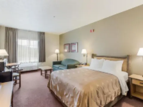Quality Inn & Suites Hotels in Wise County
