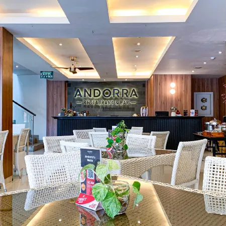 Pyrenees Malioboro Hotel