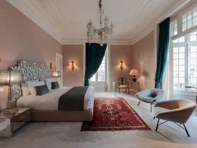 Dear Lisbon - Valmor Palace