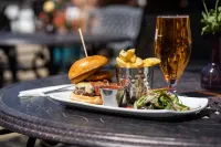 Burrendale Hotel Country Club & Spa - Breakfast