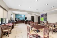 Sleep Inn & Suites Kingsport TriCities Airport - breakfast