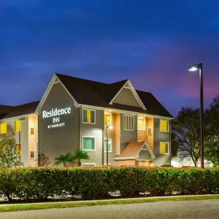 Residence Inn Fort Myers Отели рядом с достопримечательностью «Эдисон энд Форд Уинтер Эстэйтс»