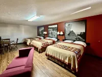 Super 8 by Wyndham Athens TX Hotels in Athens