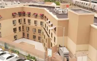 Hotel Mint JFK Airport فنادق في لونغ بيتش