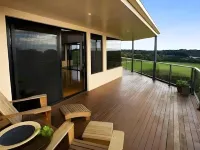 Hilltop Apartments Phillip Island - Adults Only Hotels in Balnarring