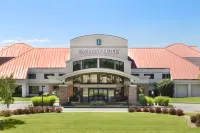 Embassy Suites by Hilton Detroit Metro Airport Hotels near مطار ديترويت، مقاطعة وين