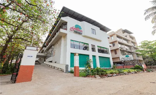 Hotel Garden Hotels in Raigad