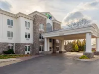 Holiday Inn Express & Suites SAGINAW by IHG Hotels in Saginaw County